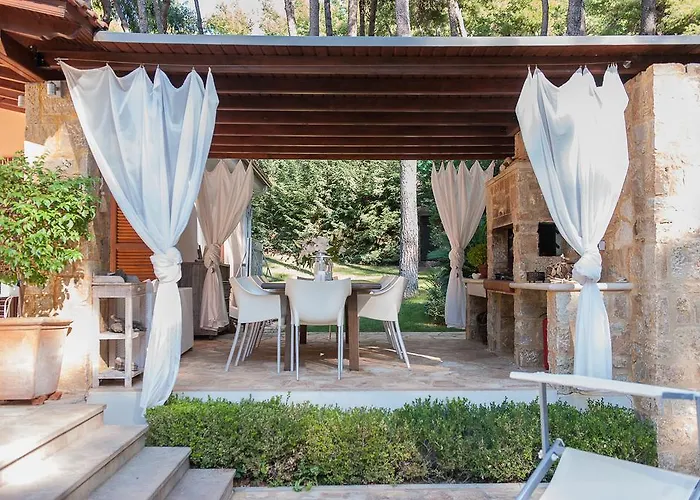 Naftilos Sani With Private Pool Casa de Férias